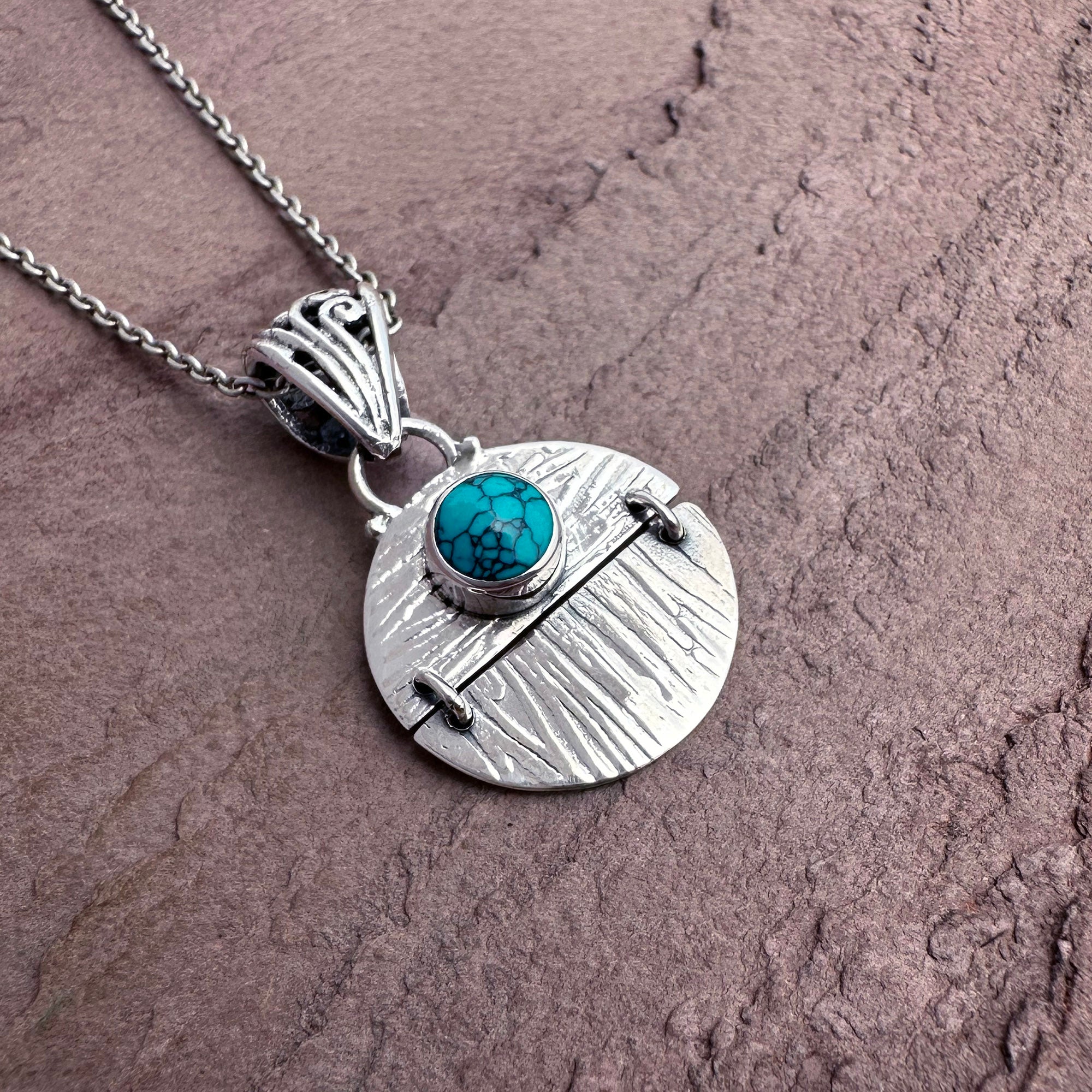 Textured Turquoise Horizon Pendant Necklace