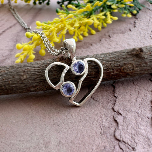Amethyst Infinity Heart Pendant – Purple Birthstone Necklace