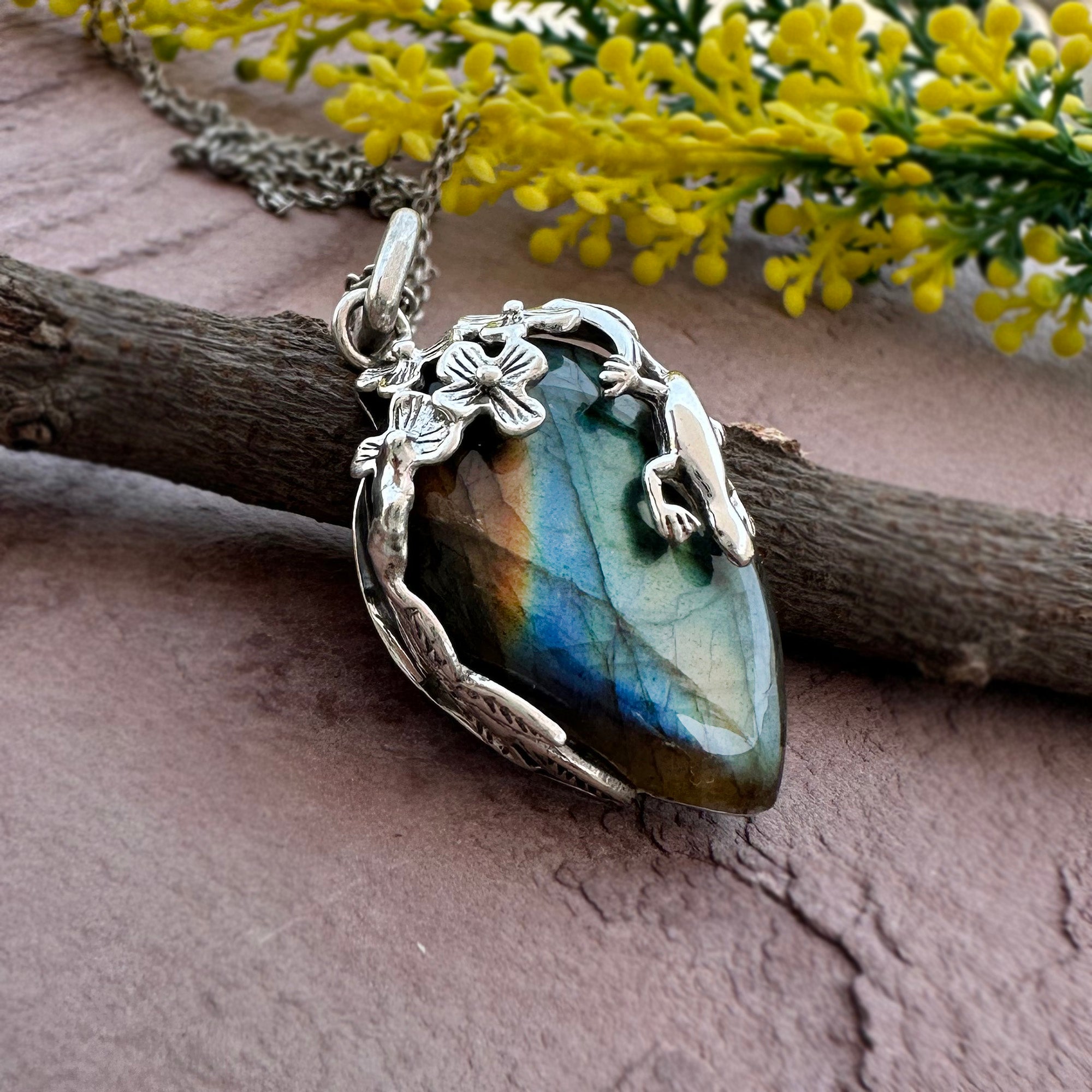 Vintage Royal Labradorite Pendant Necklace in 925 Sterling Silver Jewelry- Organic Vine Wrap Crystal Design